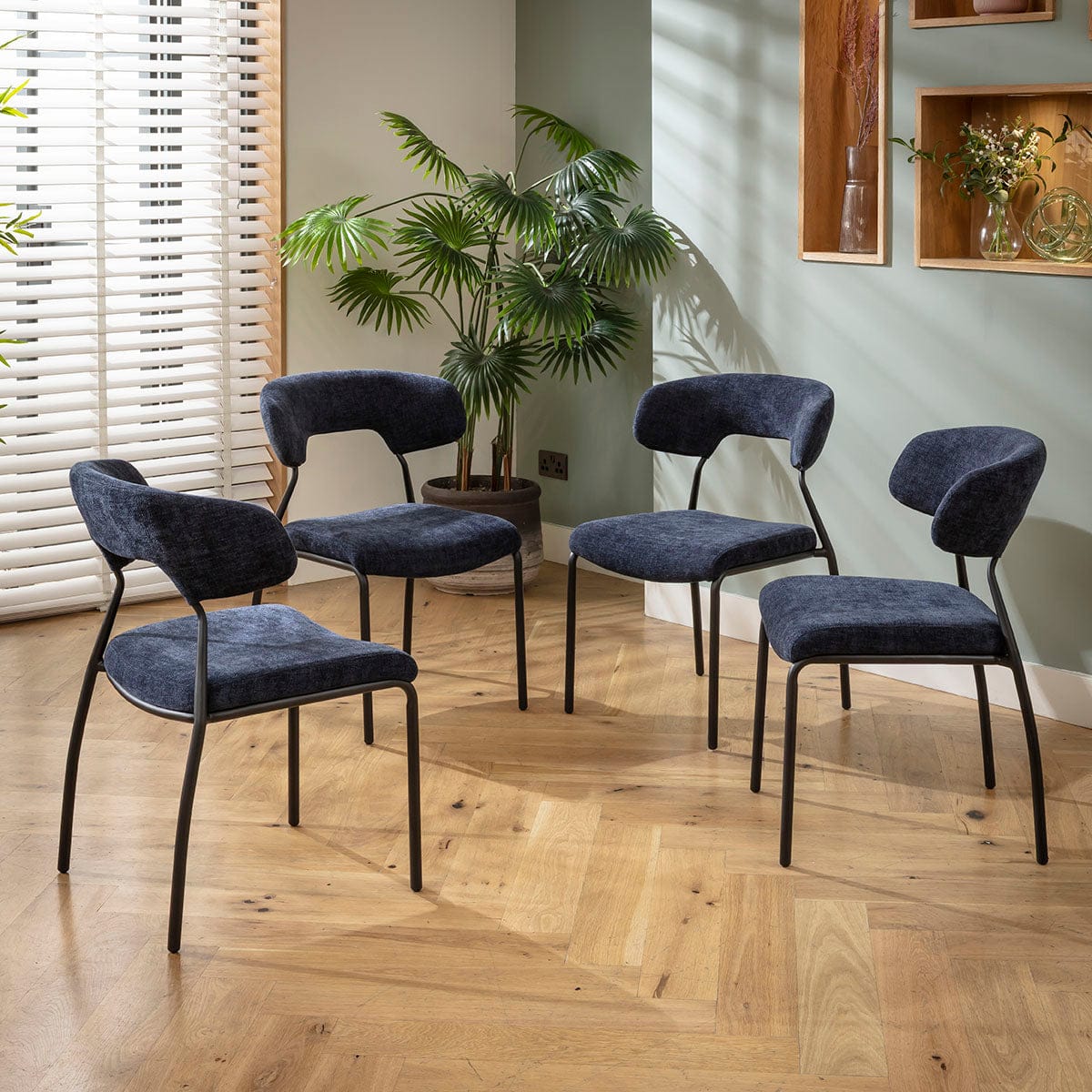 4 chaises de salle à manger Oscar style scandinave moderne, en tissu bleu