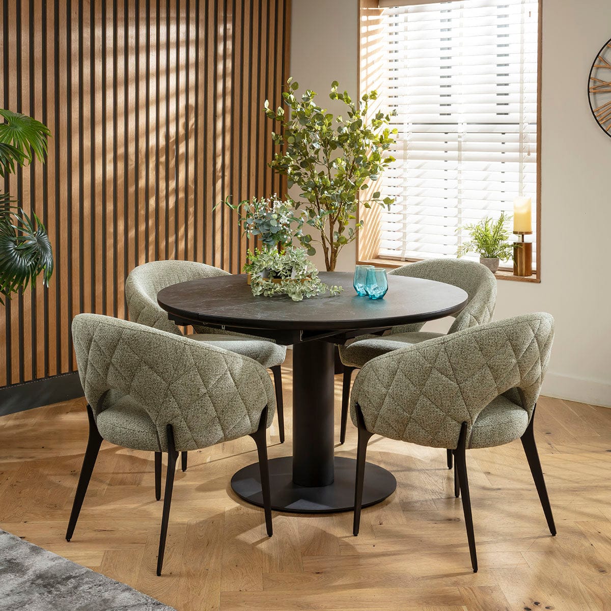 Ensemble de salle à manger rond extensible 4 places Piper &amp; Venus en céramique verte et noire