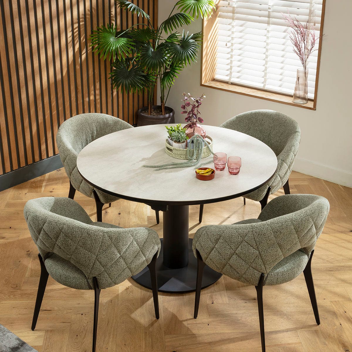 Ensemble de salle à manger rond extensible 4 places Piper &amp; Venus en céramique verte et gris clair