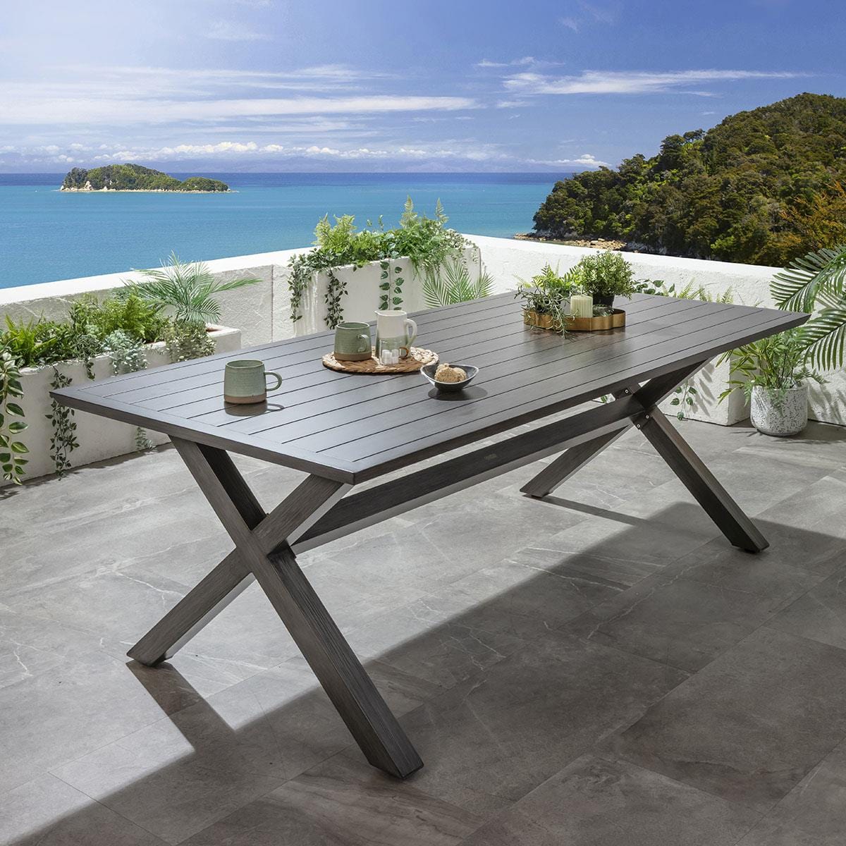 Ensemble de salle à manger de jardin 8 places Verity, en aluminium effet bois gris