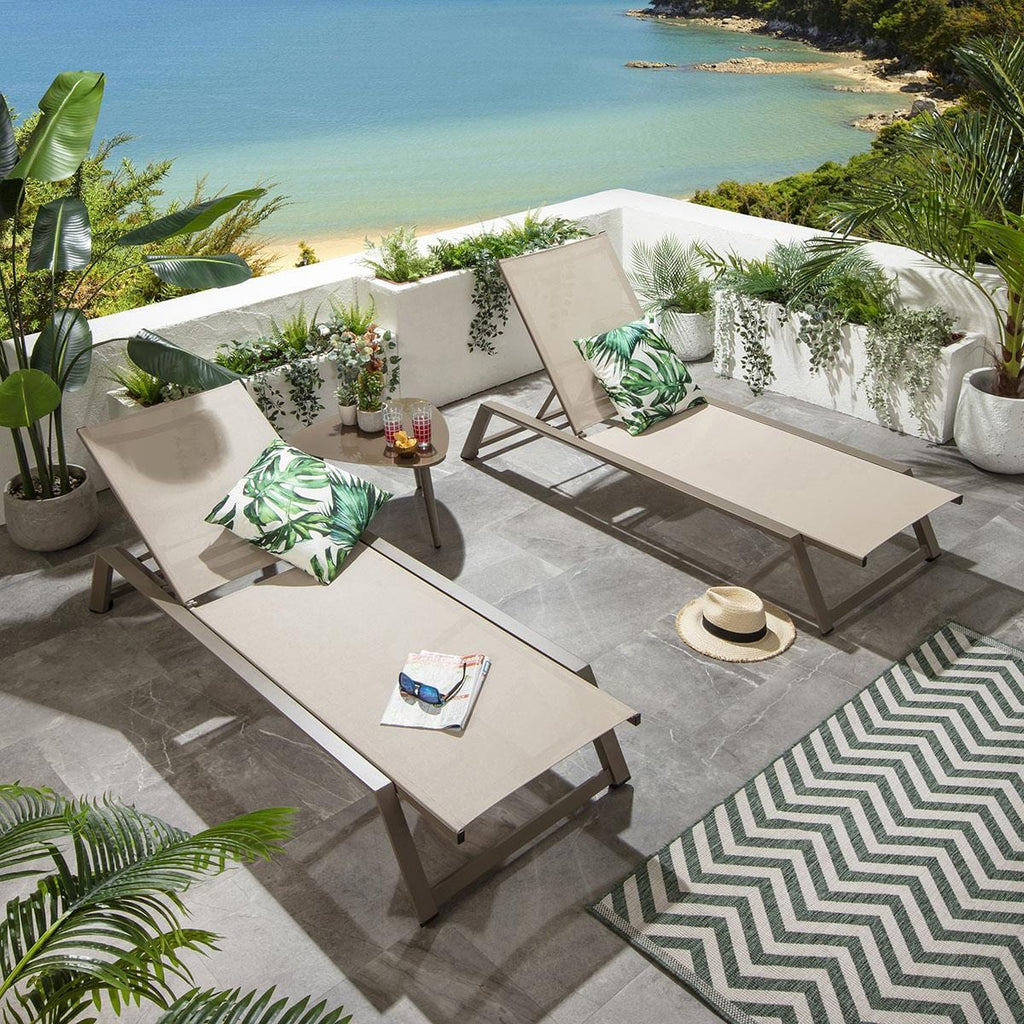 2 chaises longues de jardin Cayman avec coussins beiges 196 x 70 cm