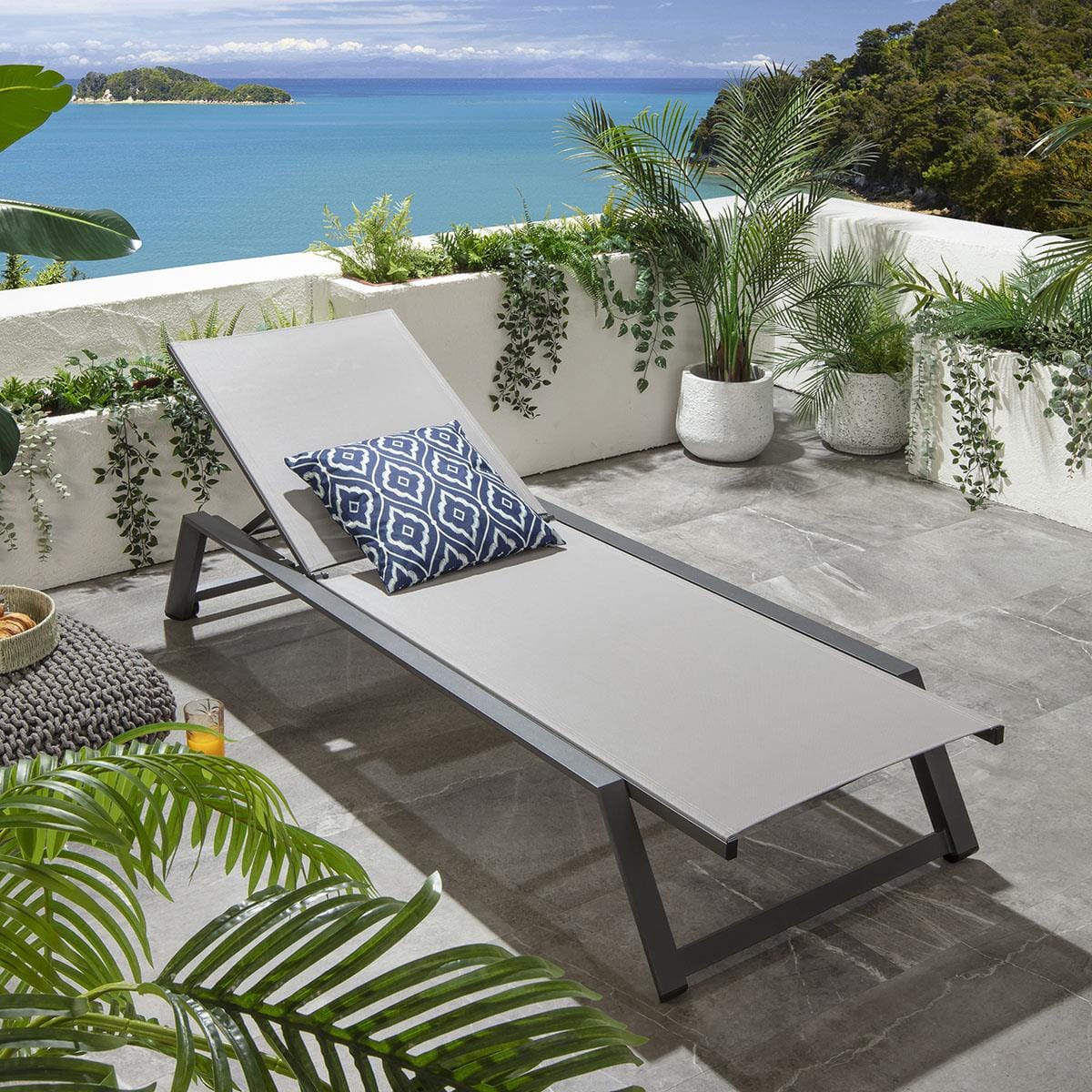 2 chaises longues de jardin Cayman avec coussins, grises, 196 x 70 cm