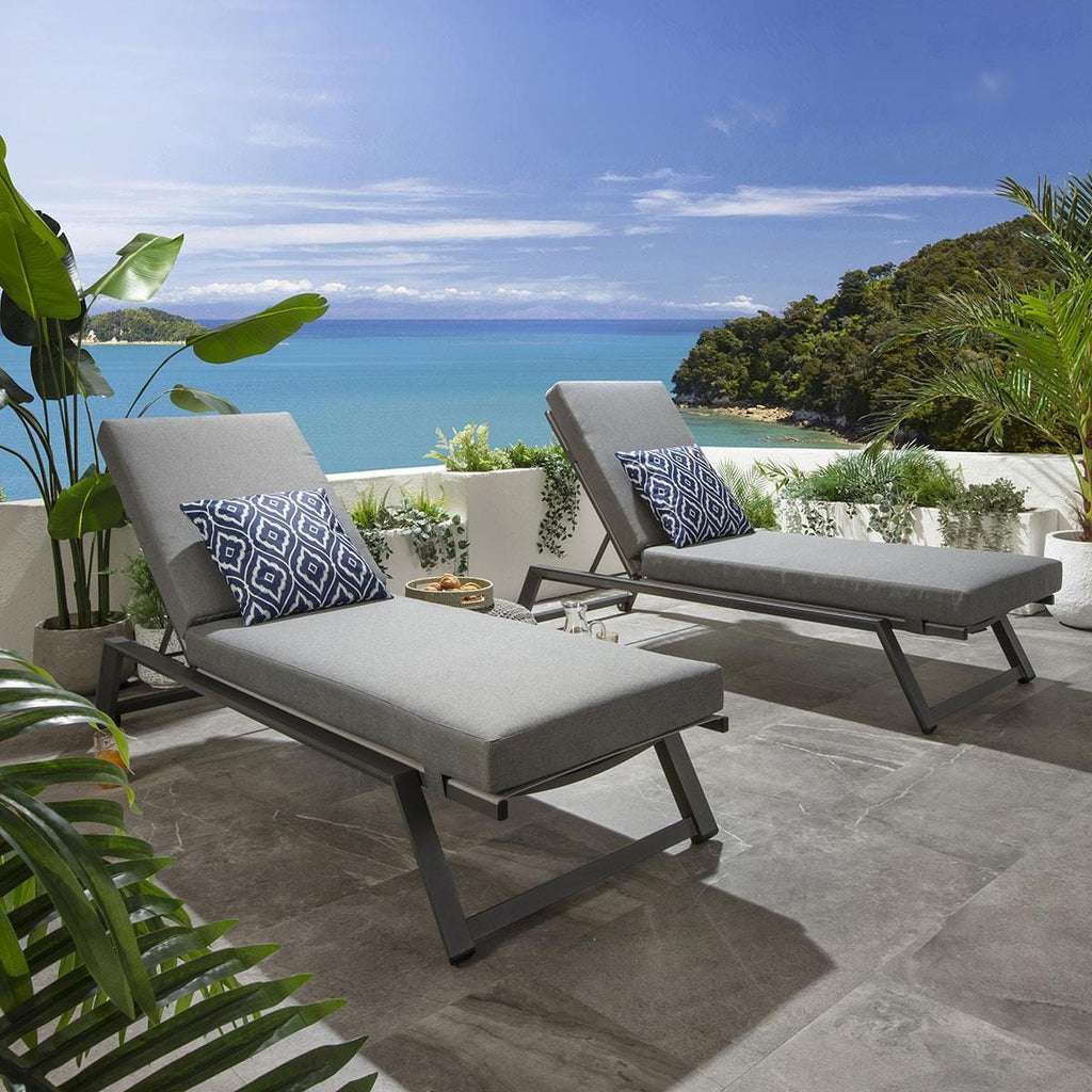 2 chaises longues de jardin Cayman avec coussins, grises, 196 x 70 cm